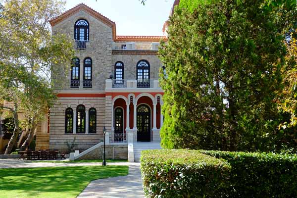 Kifissia Tatoiou
