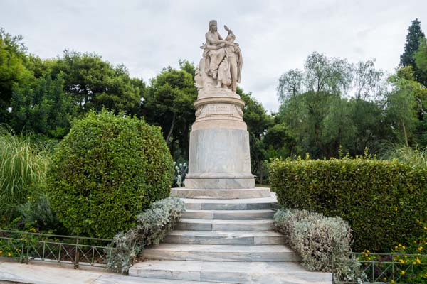 Athen Statue of Lord Byron