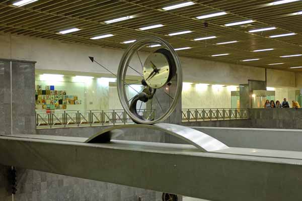 Athen Syntagma-Platz_Metro-Station
