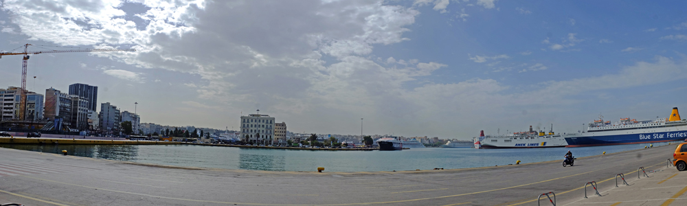 Pir&auml;us Hafen Panorama
