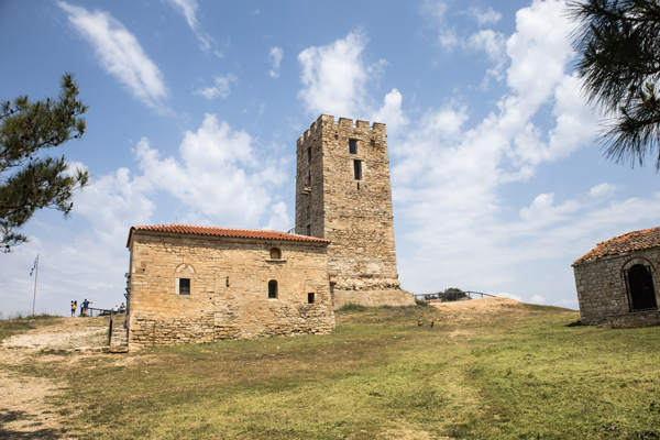 Nea-Fokea Byzantinischer Turm