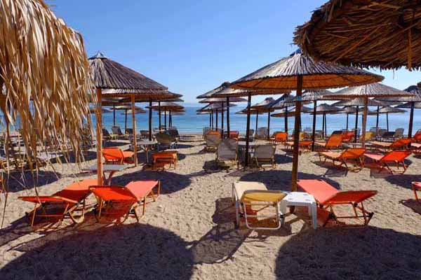 Nea Potidea Strand Liegen&Schirme