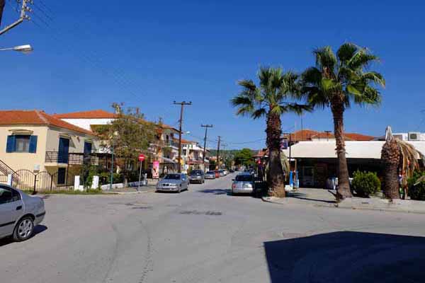 Nikiti Hauptstrasse