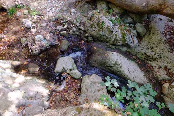 Anthoussa Wasserfall Wasserlauf
