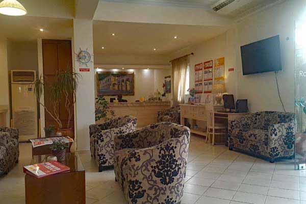 Robolla Beach Aparthotel