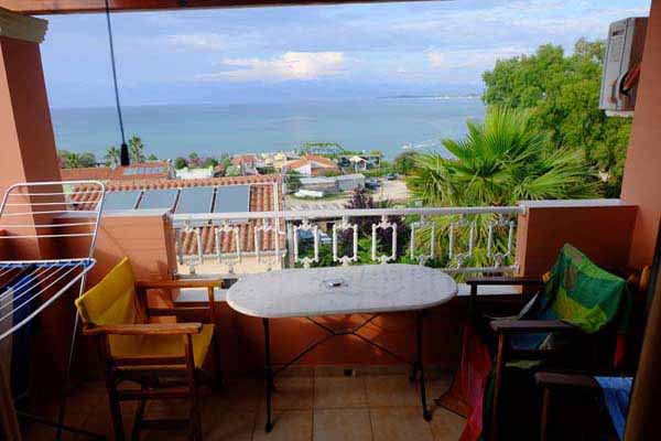 Robolla Beach Aparthotel