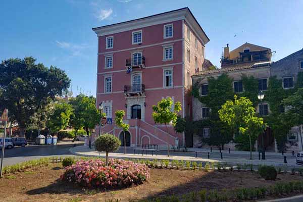 Korfu Ionian Academy