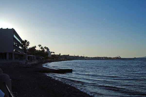 Kos Stadt am Abend