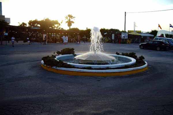 Der Brunnen im Zentrum