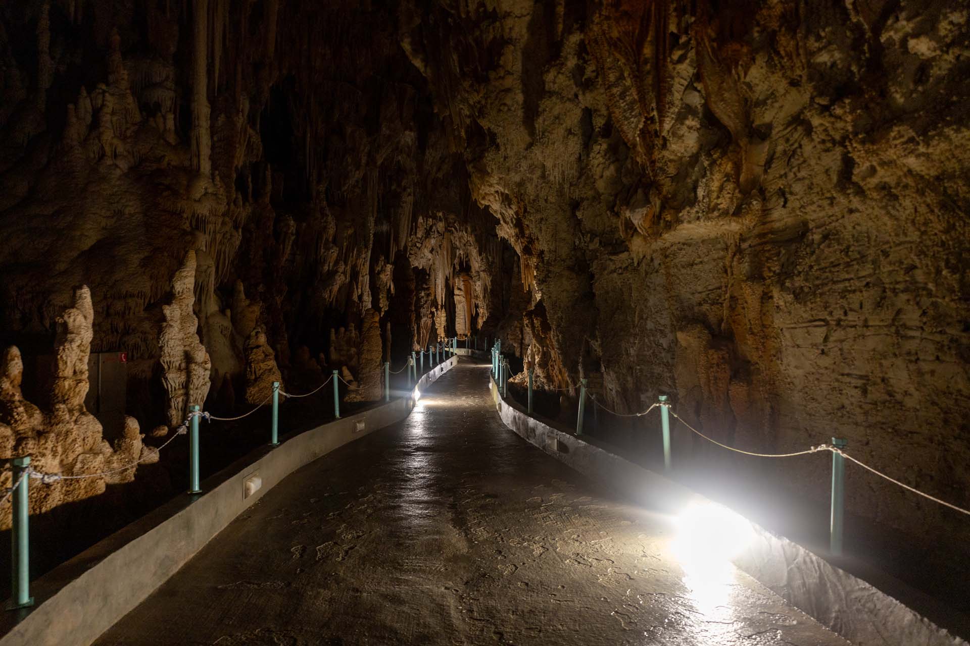 Alistrati Cave Eingang