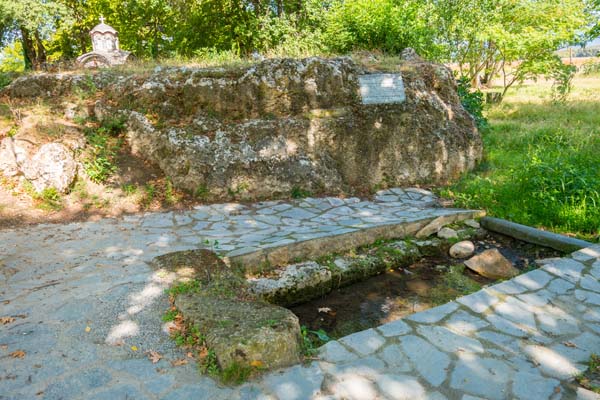 Apollonia Bema Felsen des Apostel Paulus