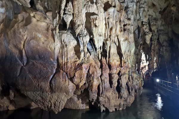 Aggitis Cave Stalagmiten