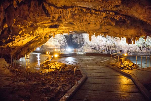 Aggitis Cave Stalagmiten