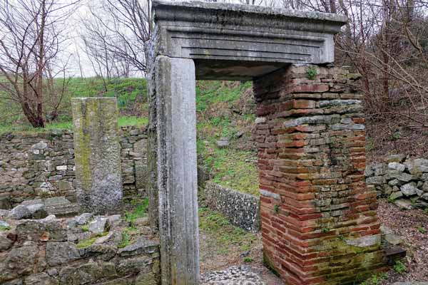 Philippi Basilika B