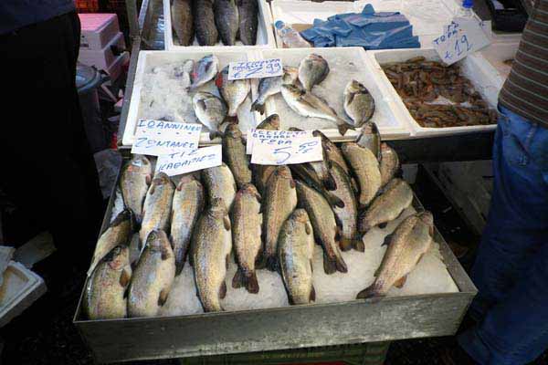 Thessaloniki Modiano Markt