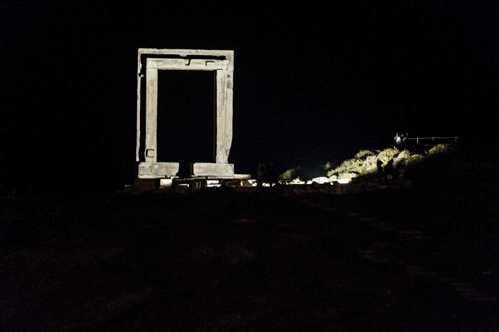 Portara am Abend, wundersch&ouml;n Illuminiert