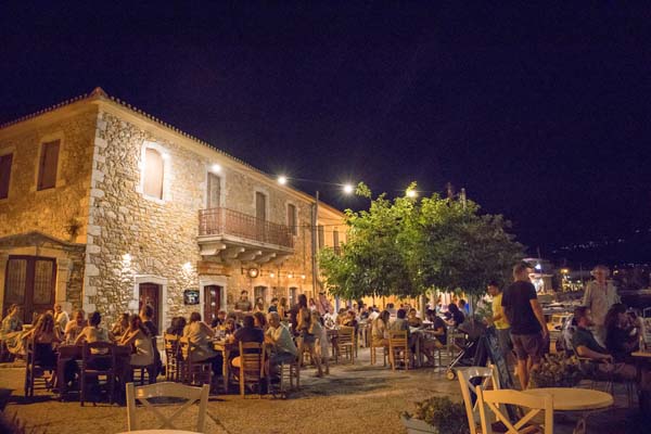Agios Nikolaos Plateia