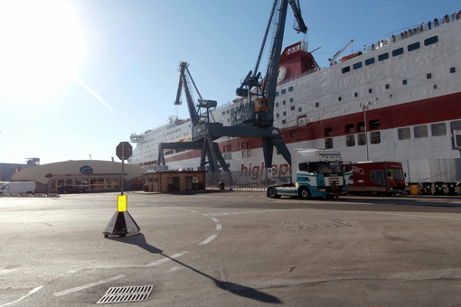 Patra Hafen
