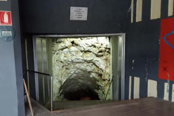 Diros Höhle