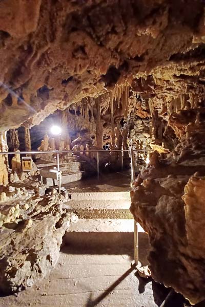 Diros Höhle