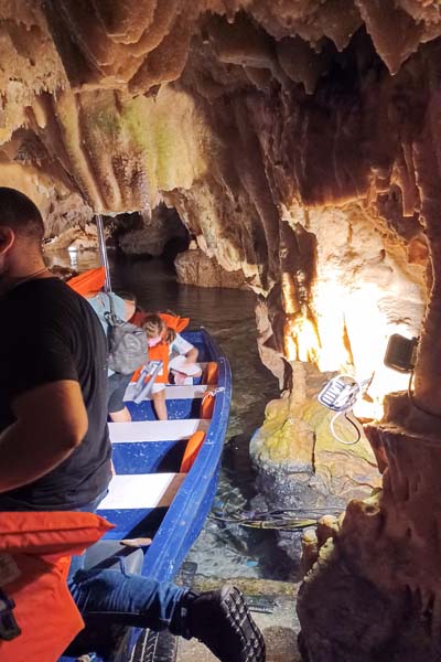 Diros Höhle