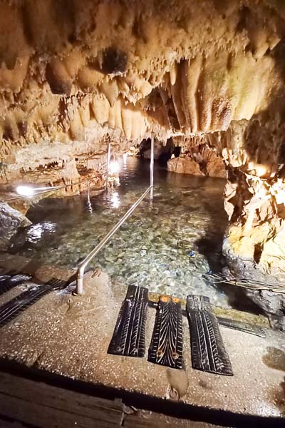 Diros Höhle