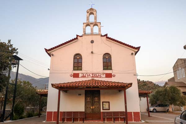 Stoupa Agia Triada