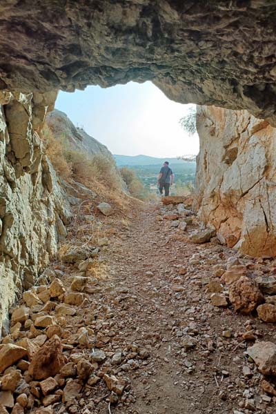 Charaki Feraklos-Castle Tunnel