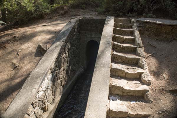 Kolymbia Epta-Piges
