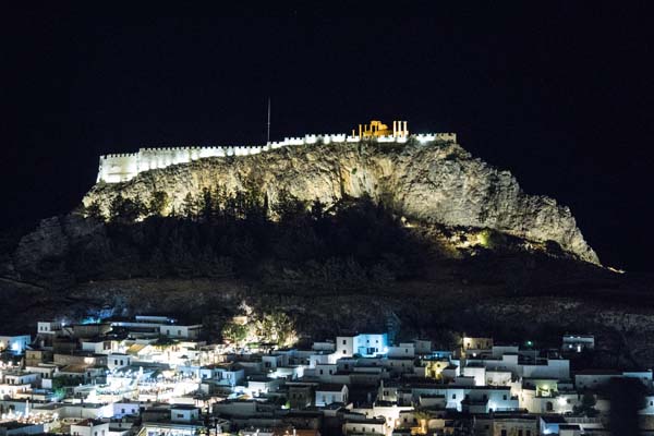 Lindos Akropolis Beleuchtet