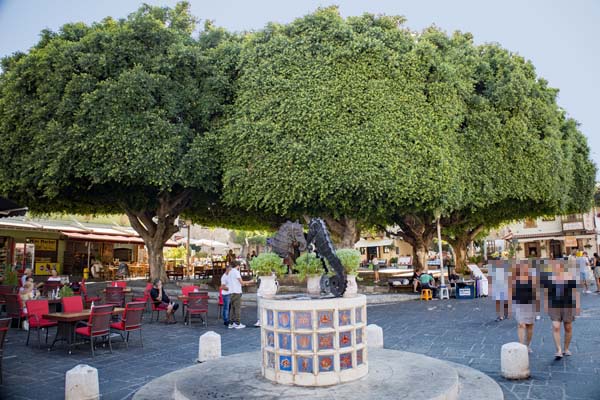 Rhodos Evreon Martyron Square