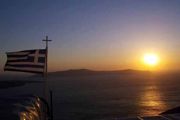 Sonnenuntergang ueber Fira