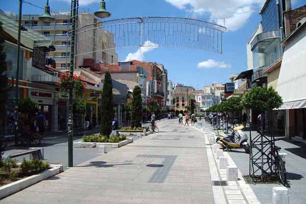 Larisa Shopping